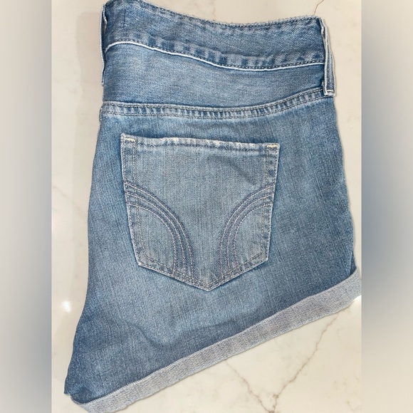 Hollister mid rise boyfriend Jean shorts-size 9 - Picture 7 of 11